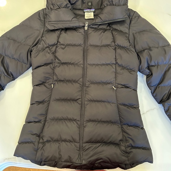 Patagonia women’s downtown puffer jacket xsmall - Picture 1 of 4